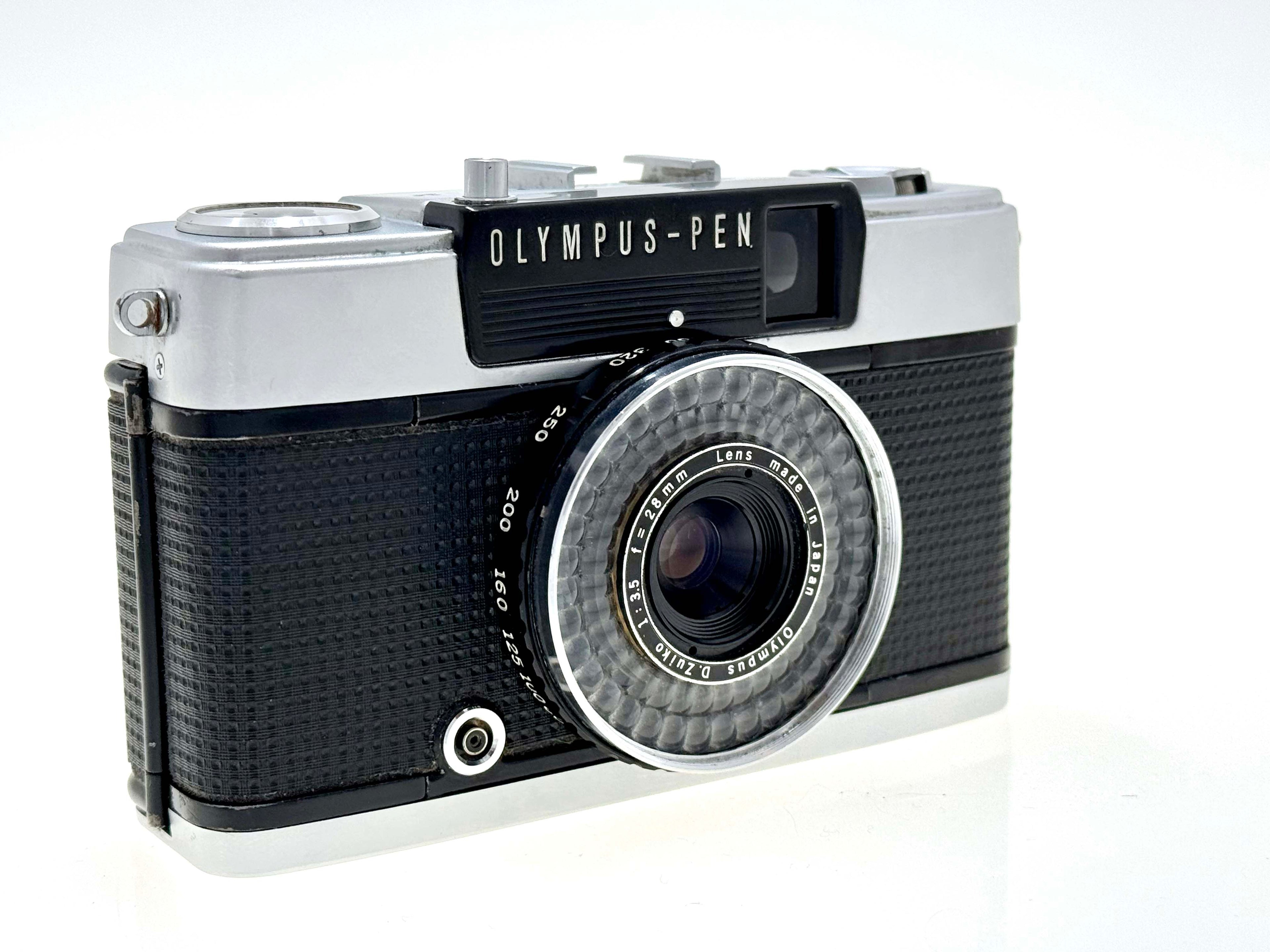 Vintage Olympus Pen EE2 Half-frame Camera