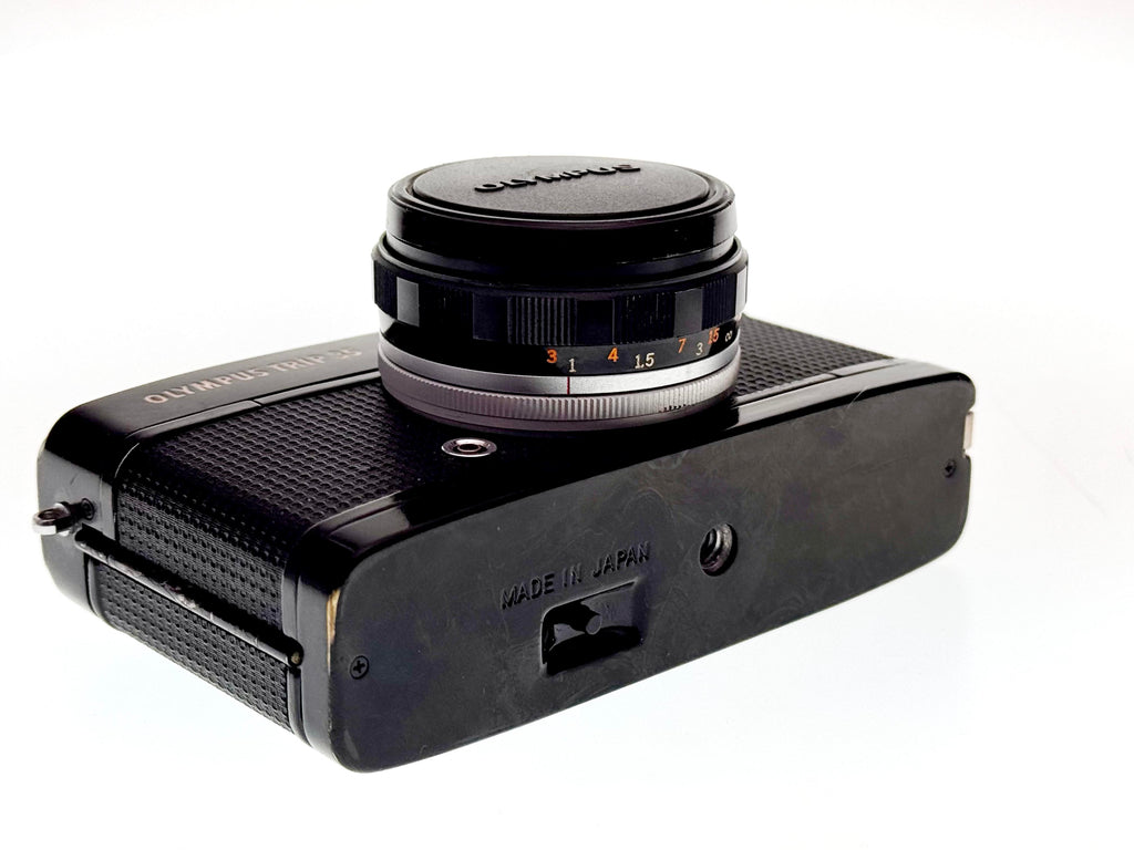 Vintage Olympus Rare All Black Trip 35 with Leather case (Exc)