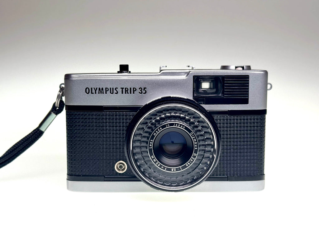 Vintage Olympus Trip 35 Film Photographers kit with Flash, Case and Kodak Film (Exc)