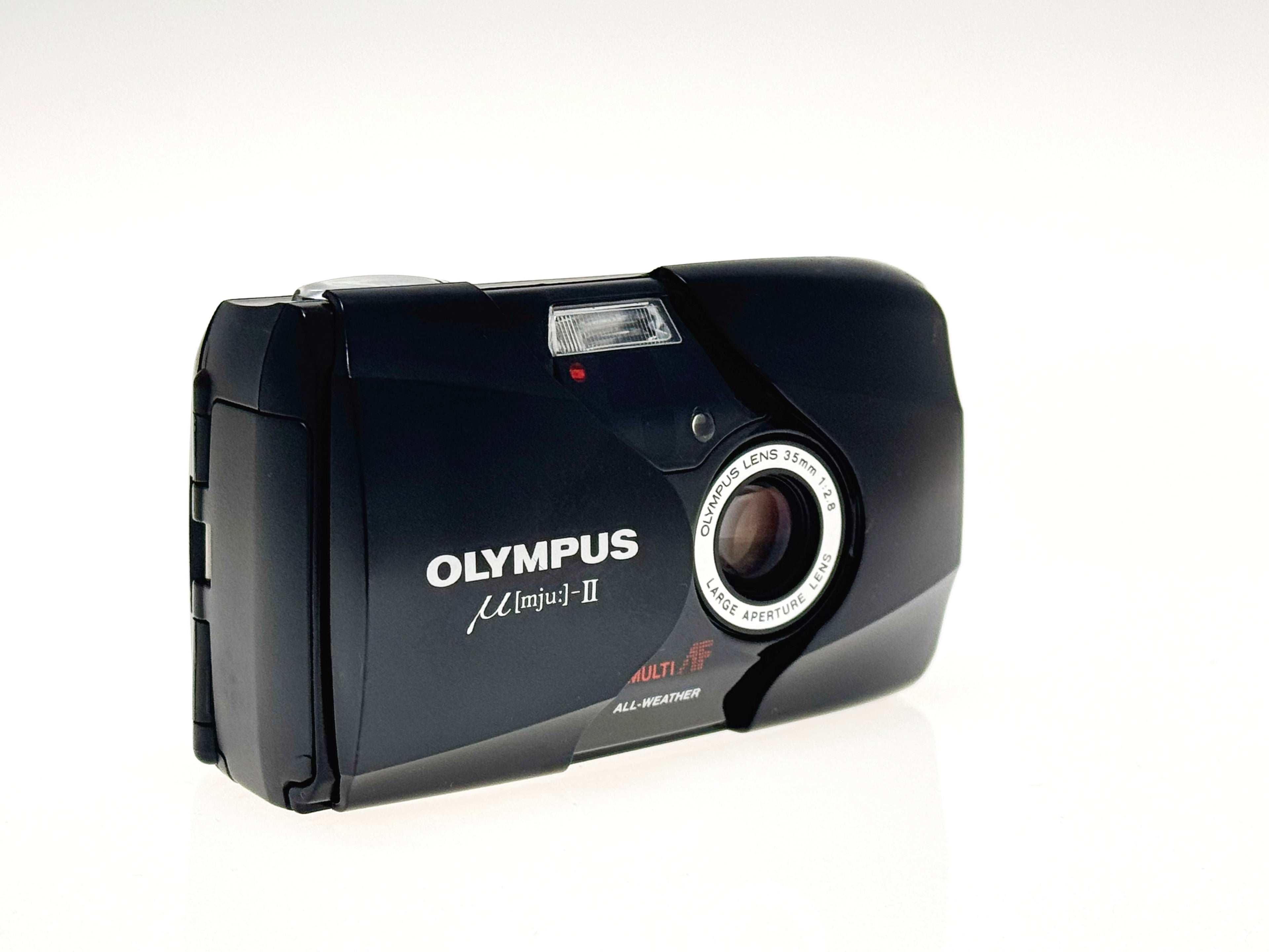 Vintage Olympus mju II (Stylus Epic) with original case and strap (Exc)