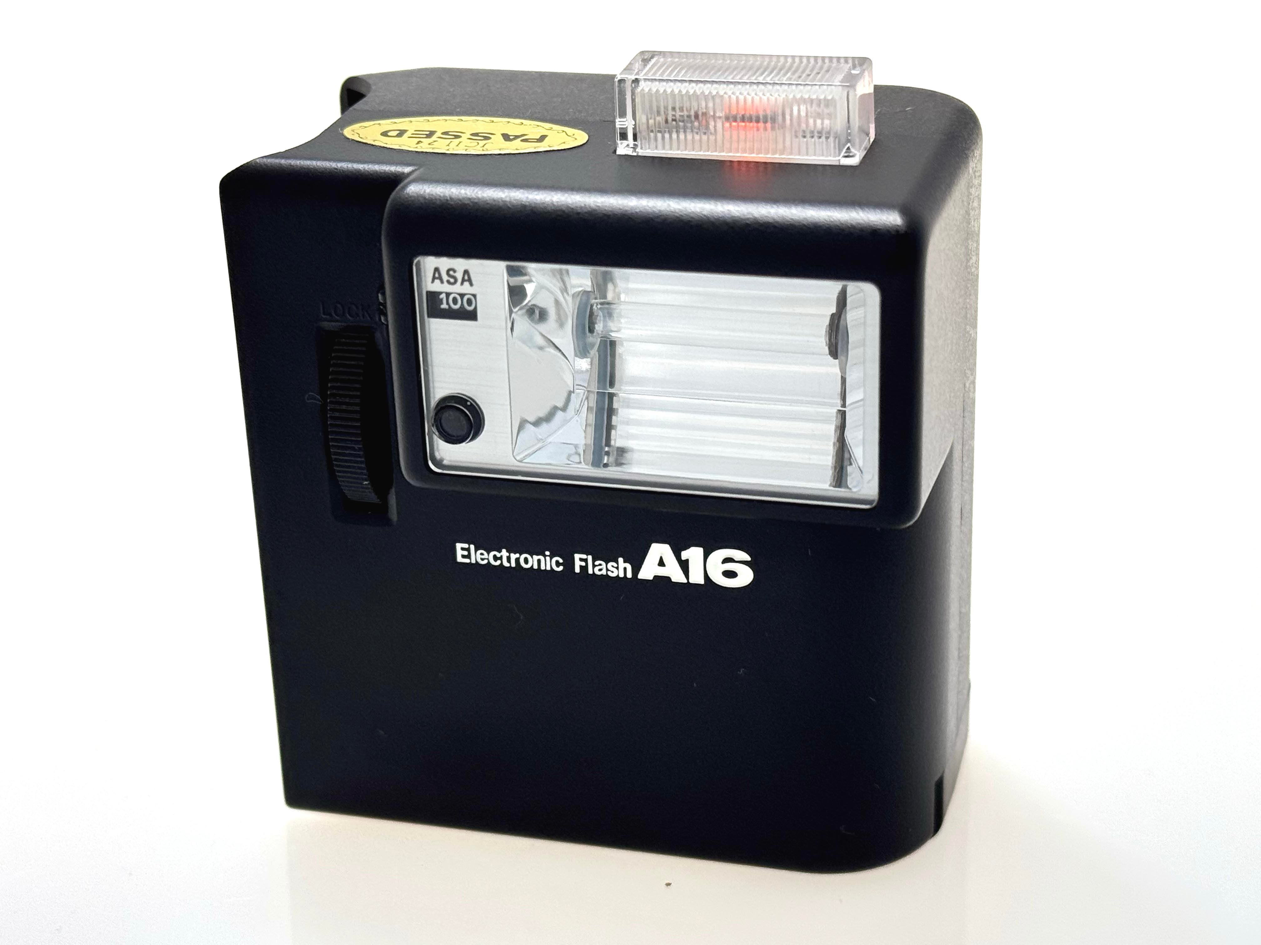 Vintage Olympus A16 Flash for XA cameras. (Exc)