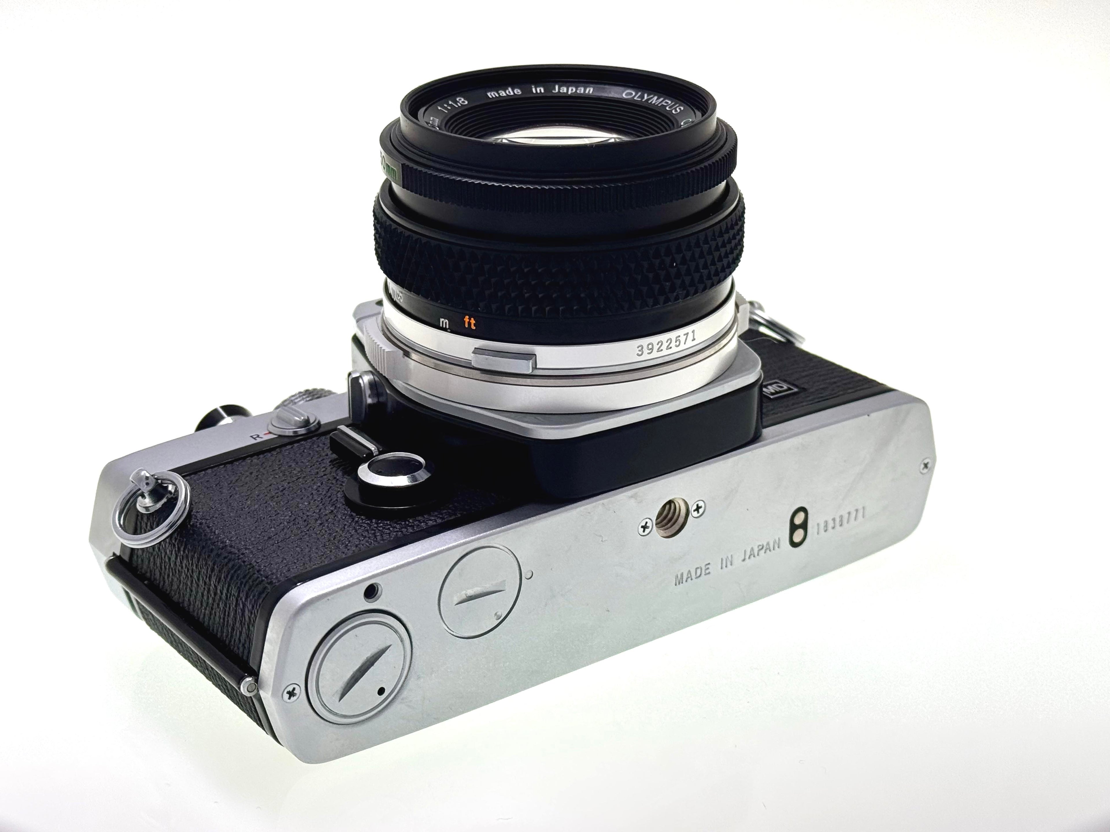 Vintage Olympus OM-1n with 50mm Zuiko F1.8 Lens and Hotshoe 4. (Vg)