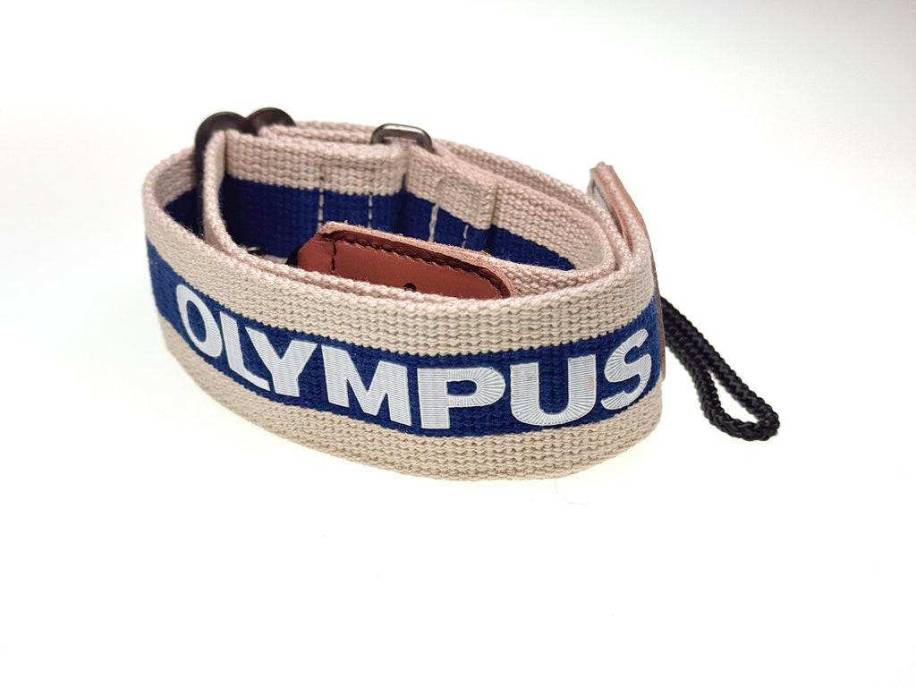 Vintage Original Olympus Hunter Strap, with lanyards.