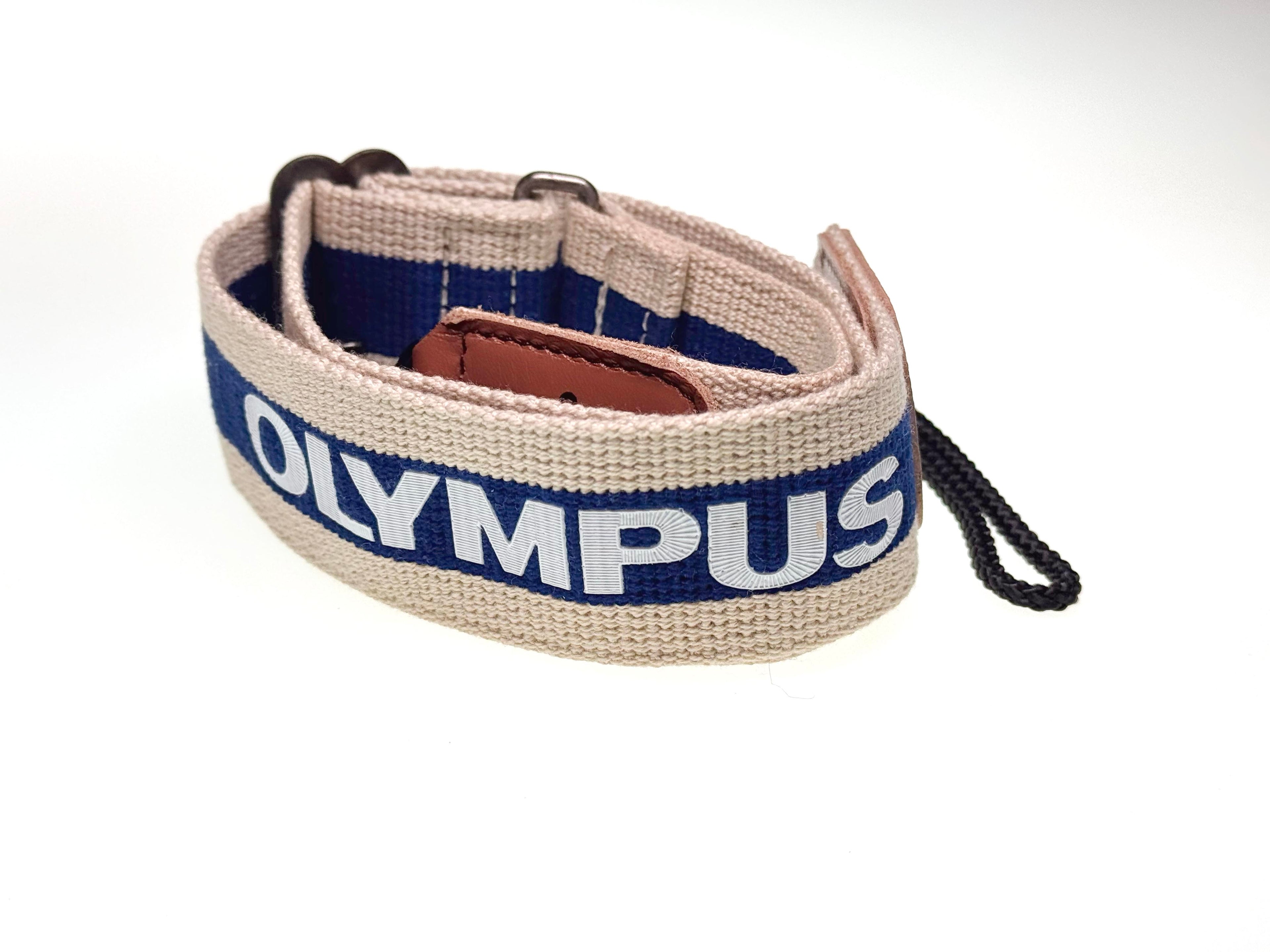 Vintage Original Olympus Hunter Strap, with lanyards.