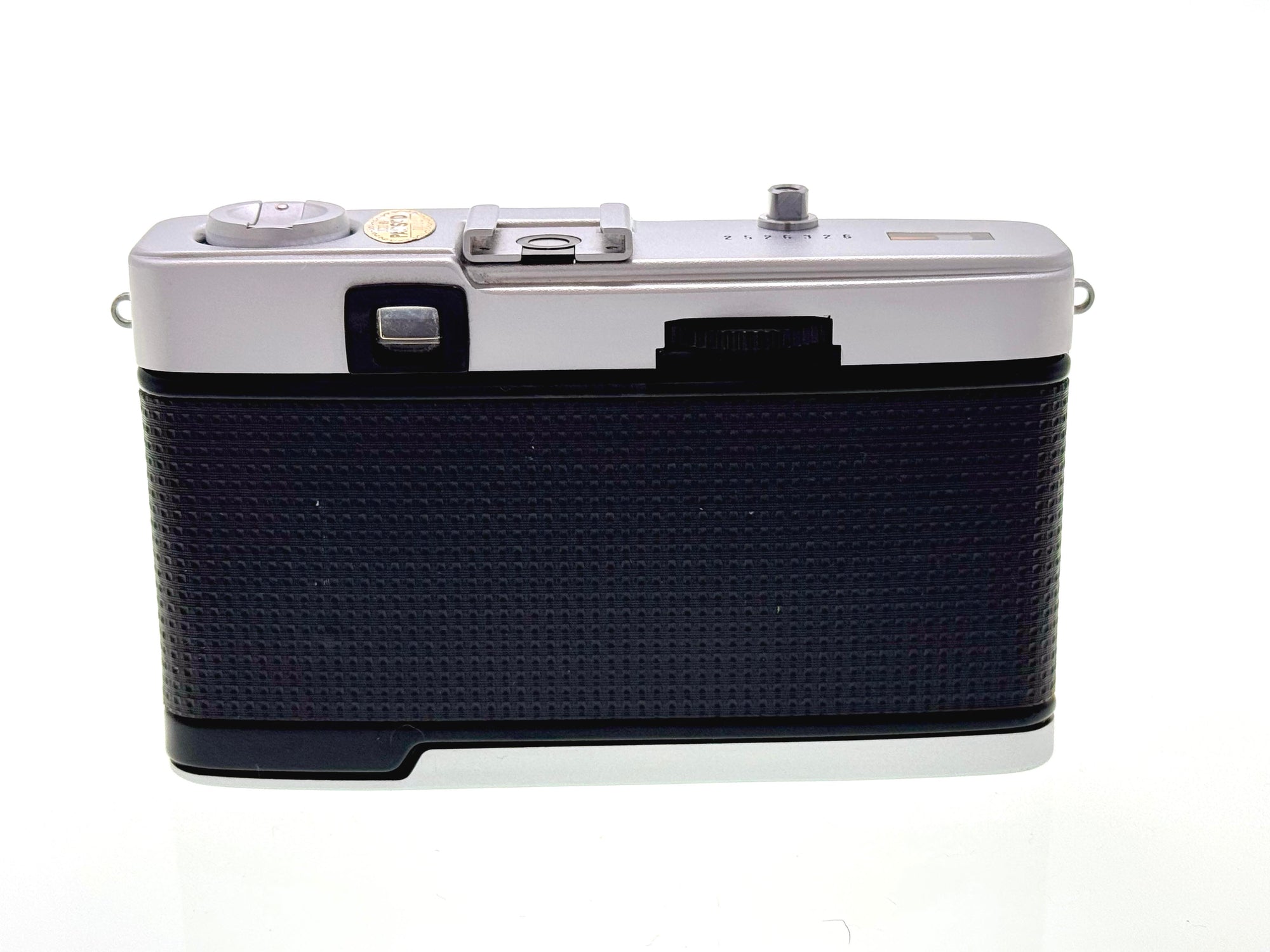 Vintage Chrome Button Olympus Trip 35. (Exc)