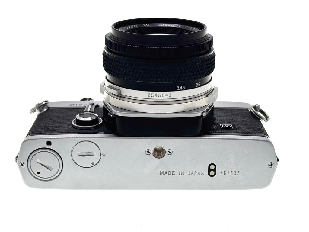 Vintage Olympus OM-2n Film camera with Zuiko 50mm 1.8 Lens (Vg)