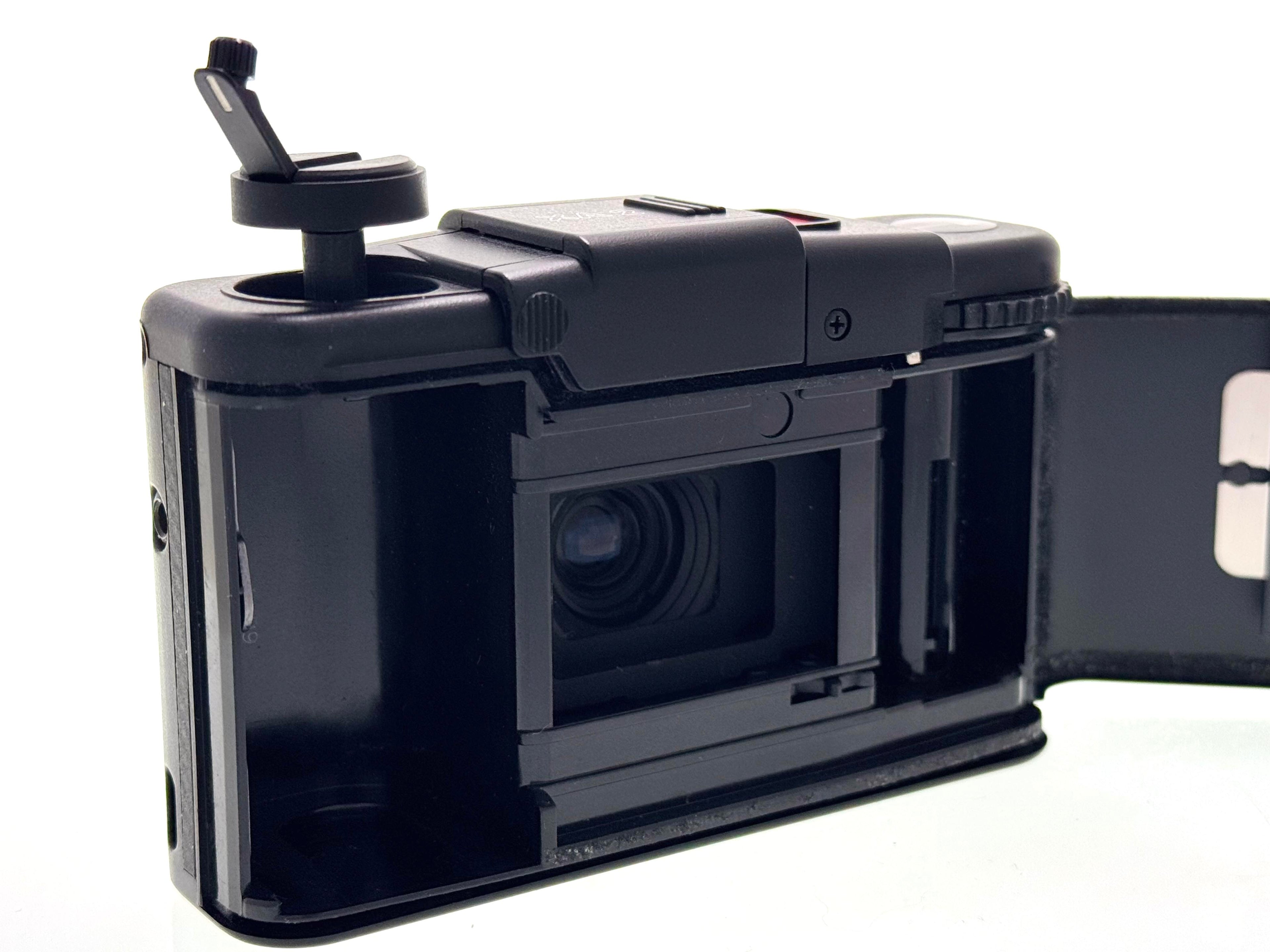 Vintage Olympus XA2 Kit with A11 Flash  (Exc)