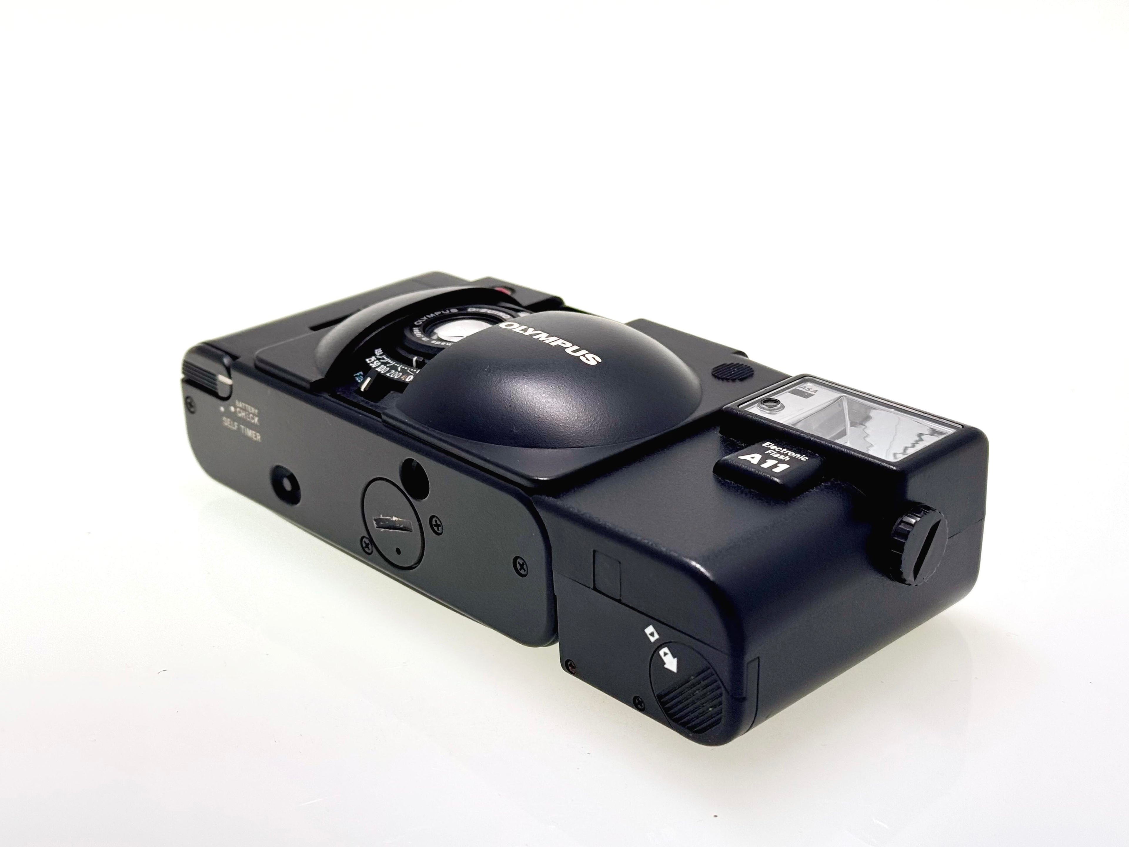 Vintage Olympus XA2 Kit with A11 Flash  (Exc)