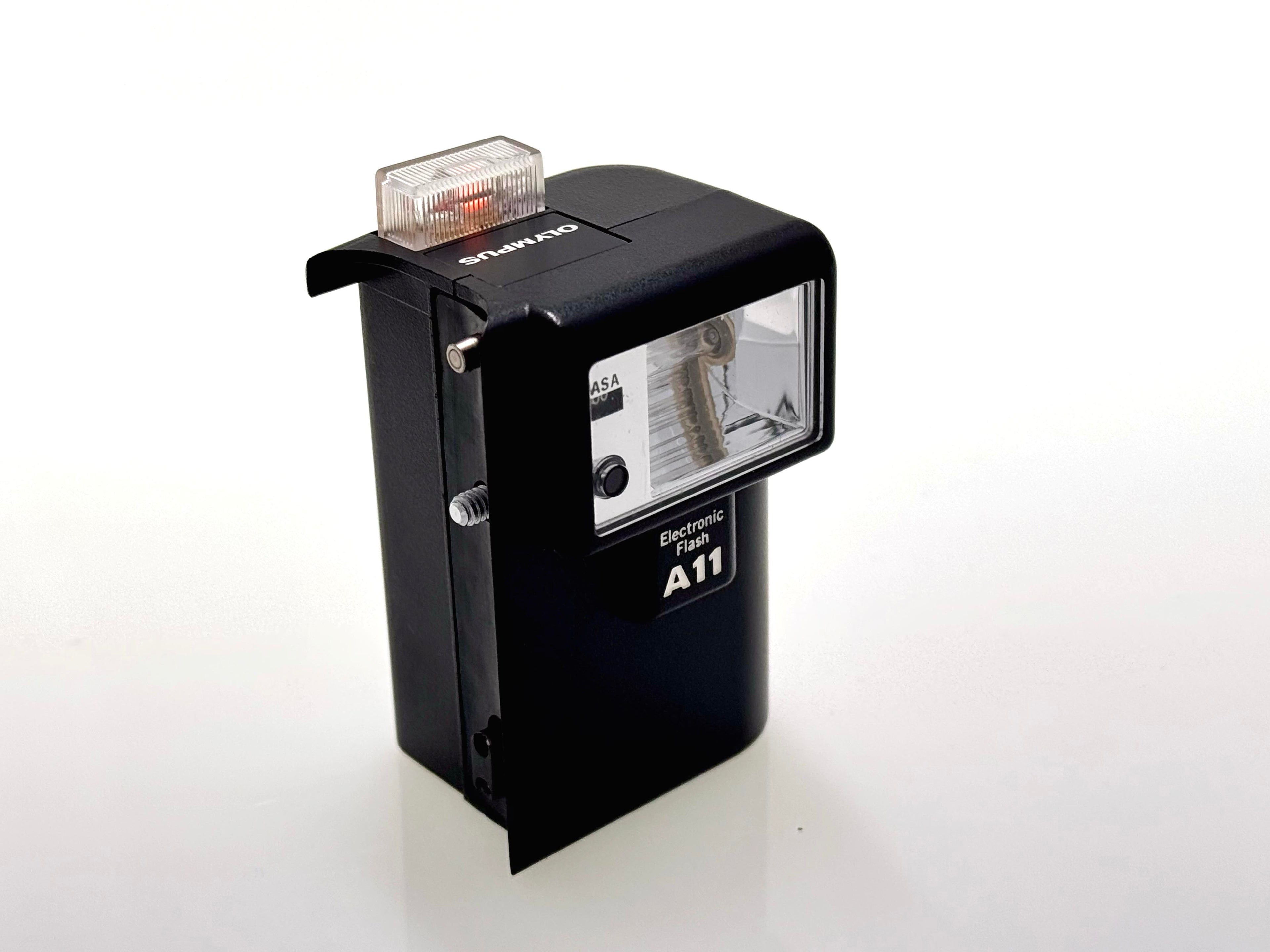 Vintage Olympus XA2 Kit with A11 Flash  (Exc)