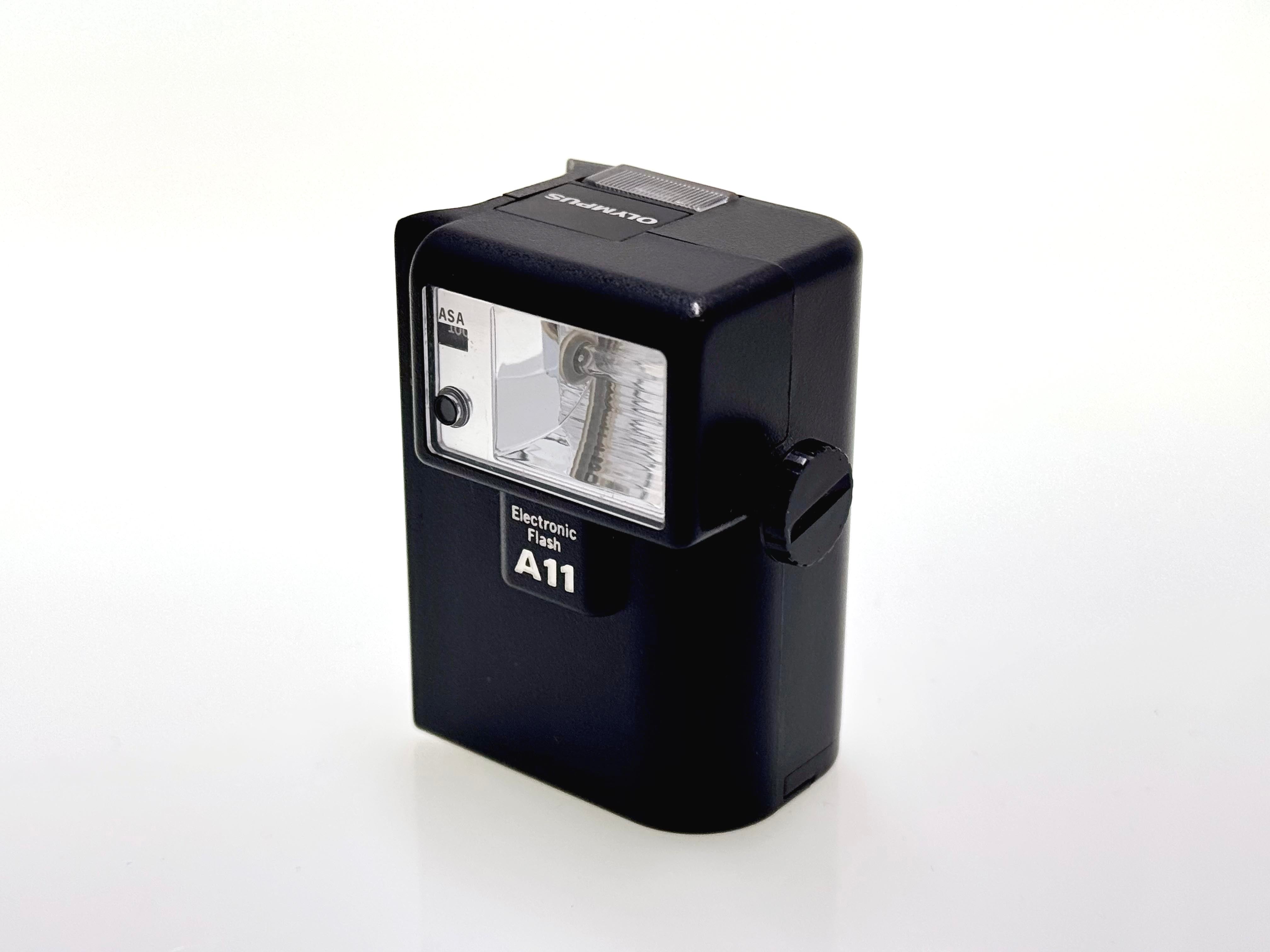 Vintage Olympus XA2 Kit with A11 Flash (Exc)