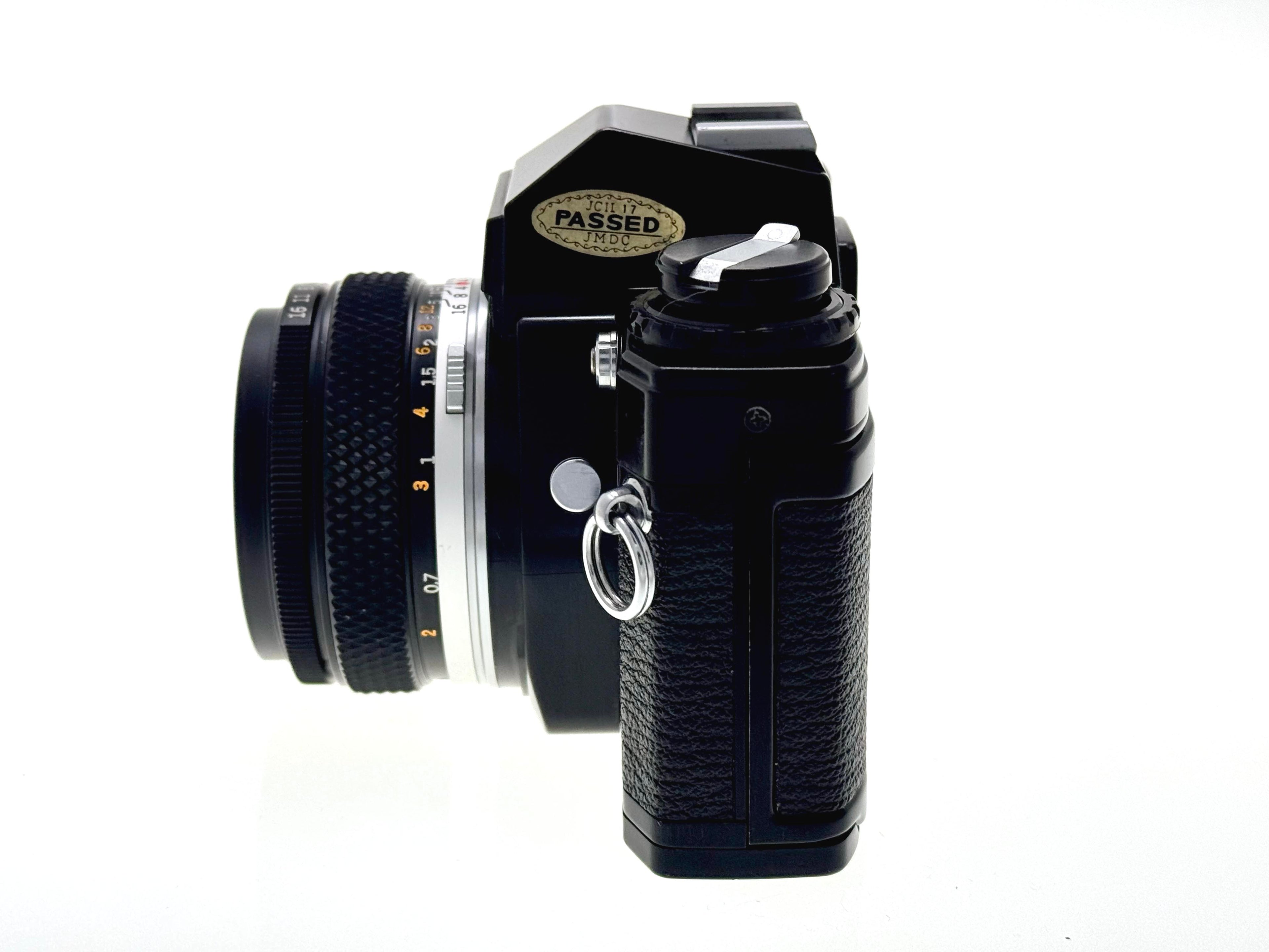 Vintage Olympus OM10 Black with 50mm Zuiko F1.8 Lens. (Exc)