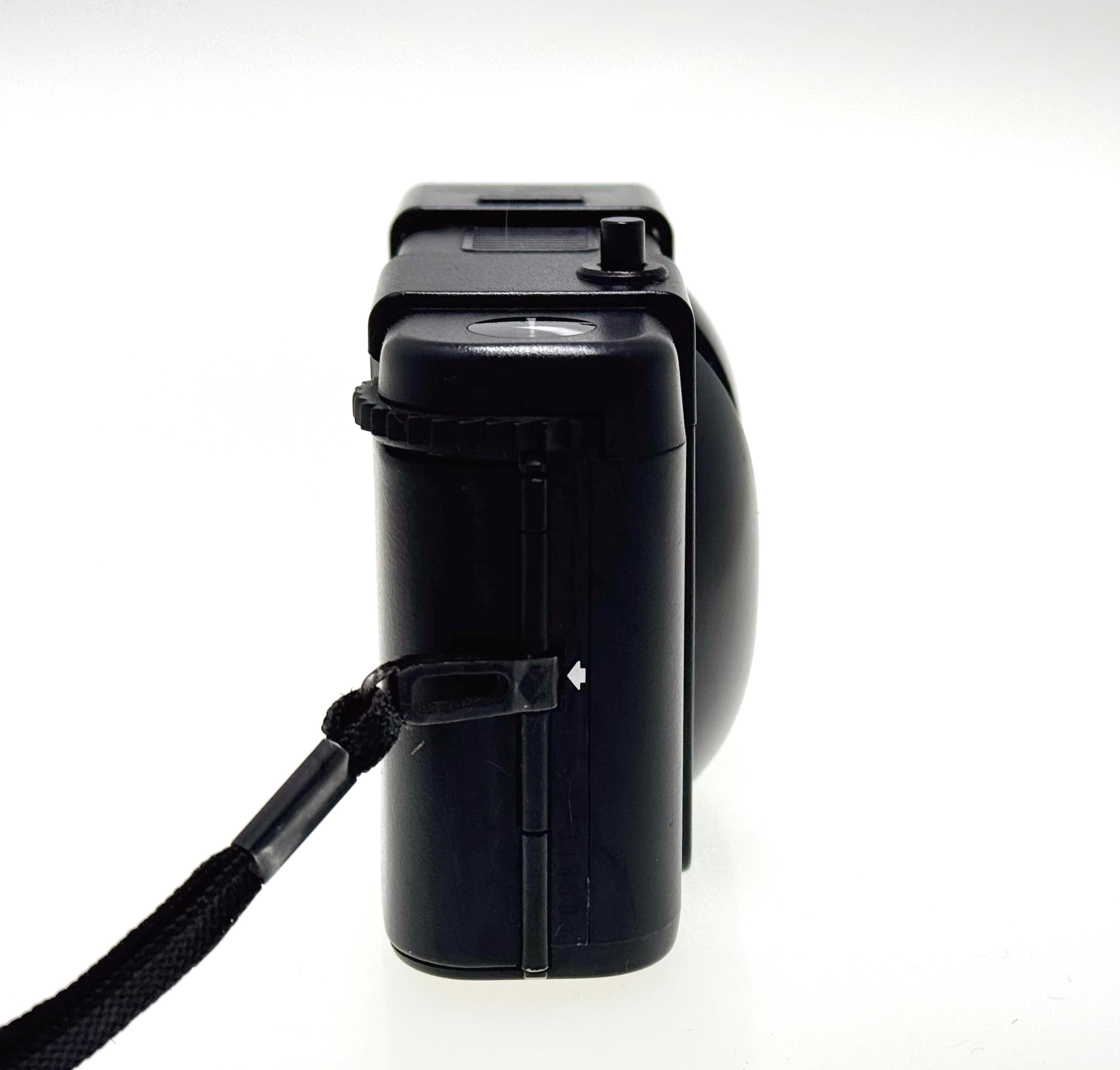 Vintage Olympus XA1 Point and Shoot Camera. (Gd)