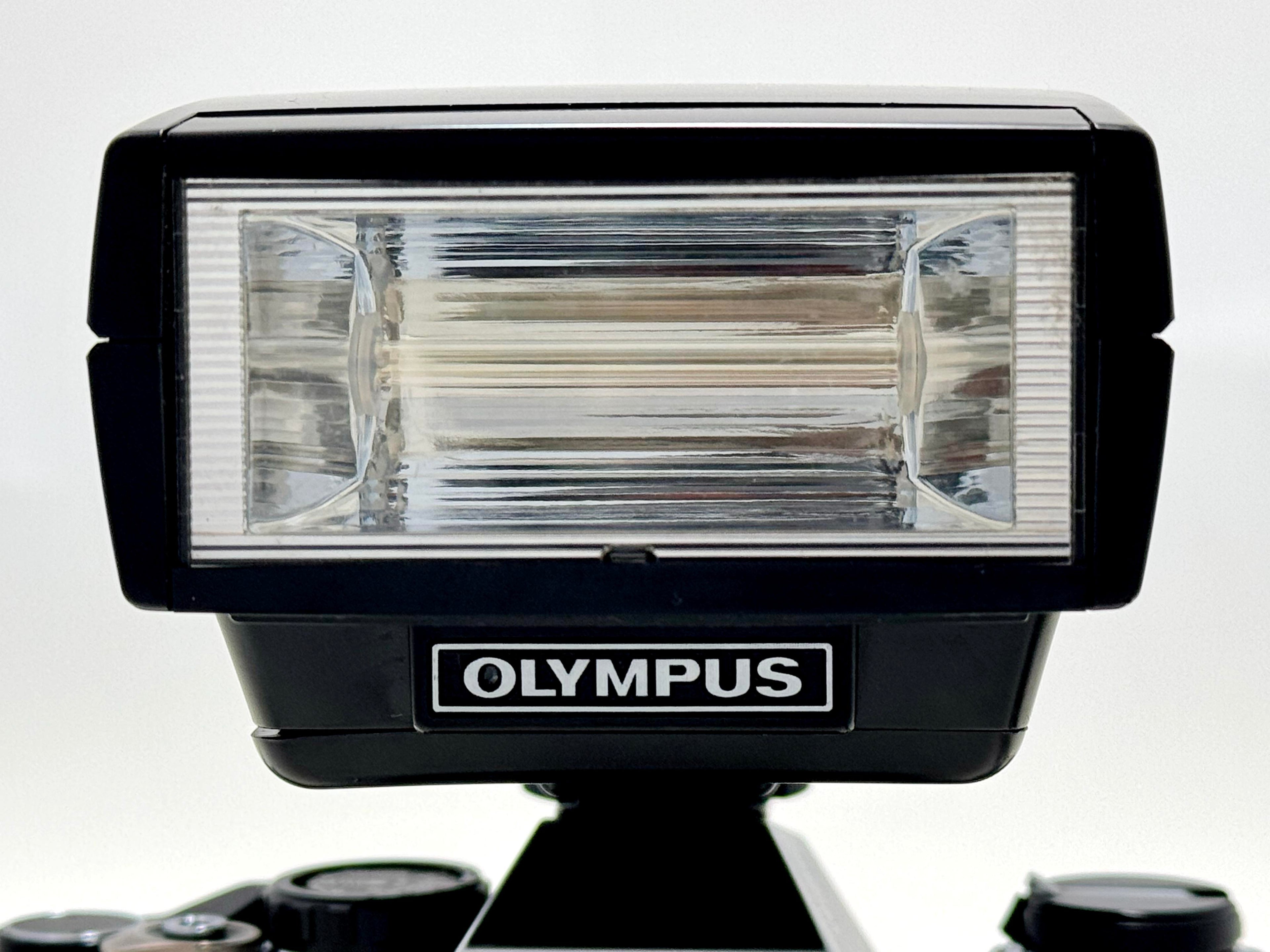 Vintage Olympus T32 Flash for the OM Film Cameras (Vg)