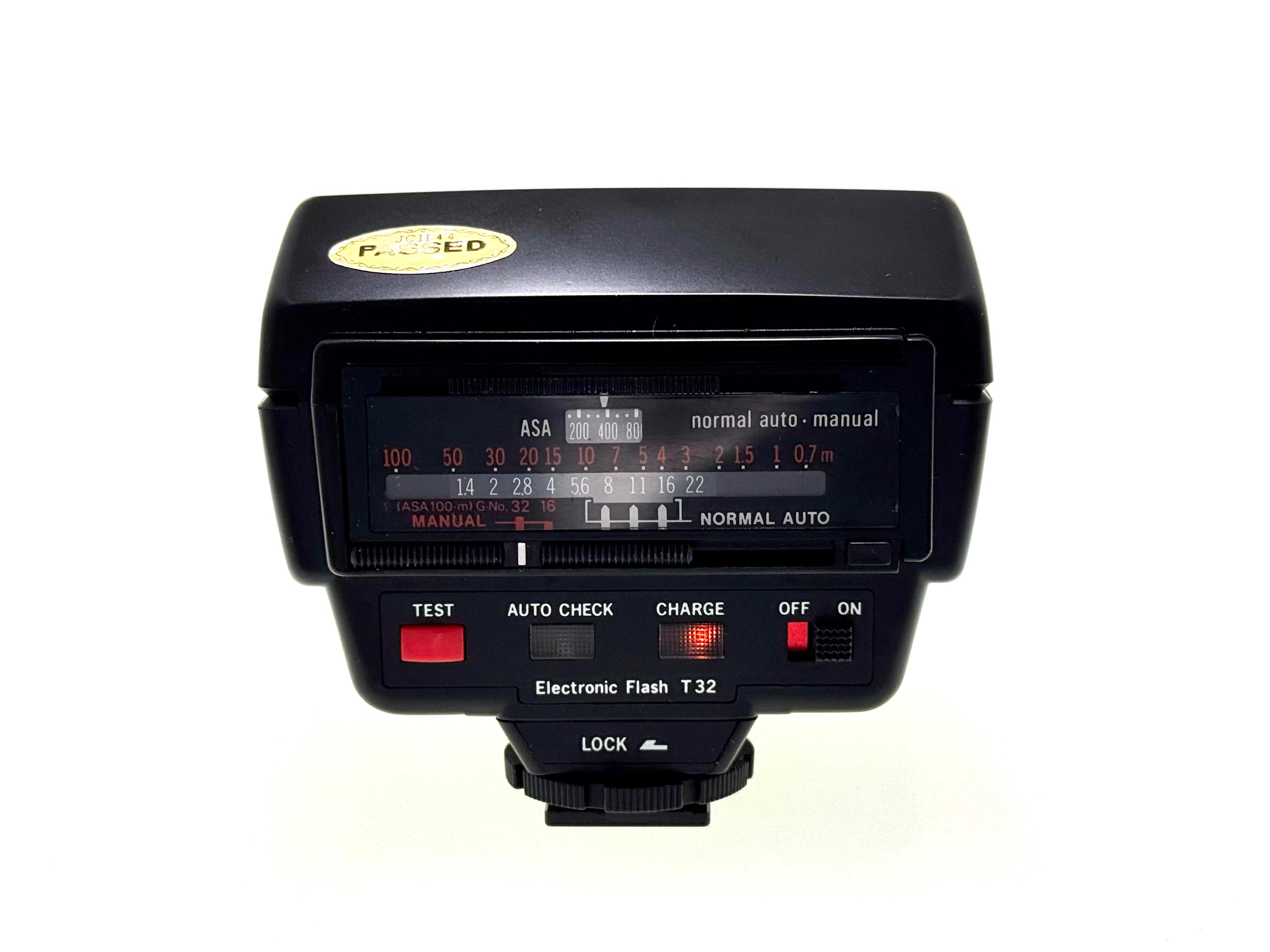 Vintage Olympus T32 Flash for the OM Film Cameras (Vg)
