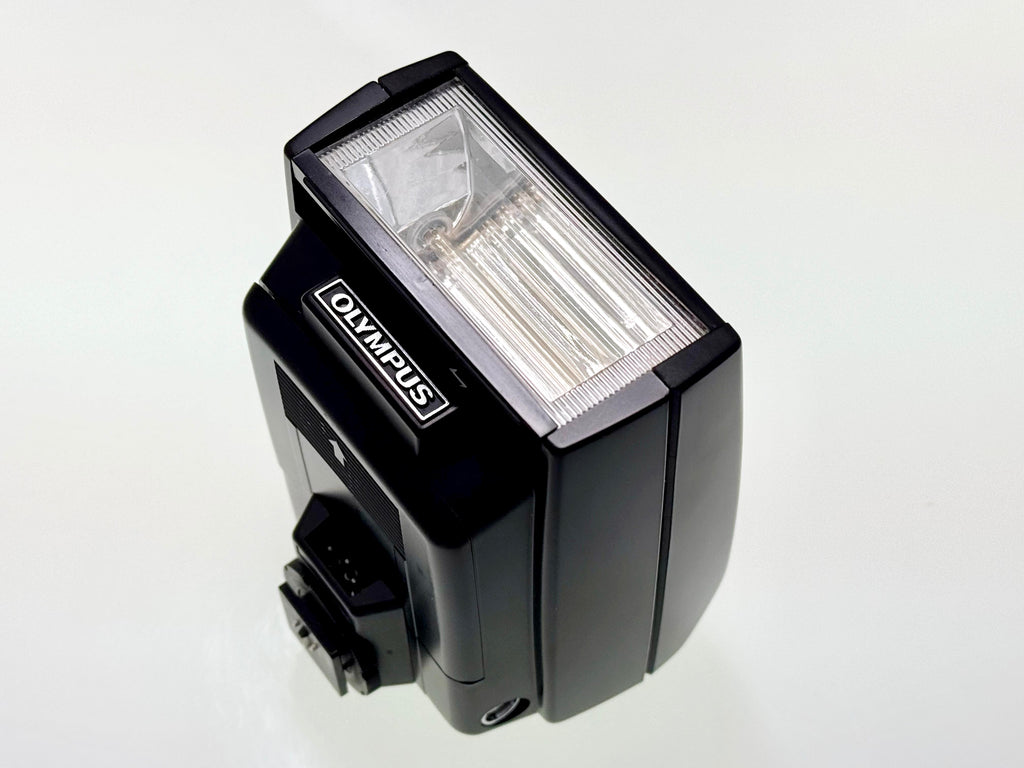 Vintage Olympus T32 Flash for the OM Film Cameras (Vg)