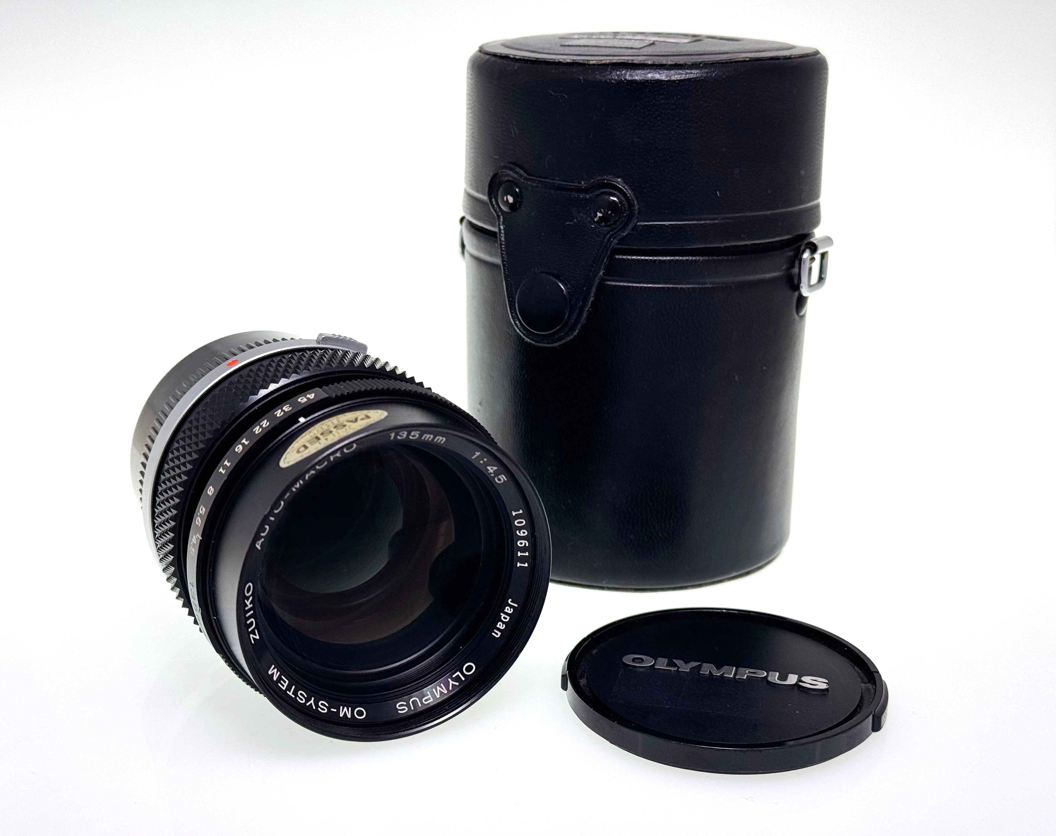 Vintage Olympus Zuiko 135mm F4.5 Macro Lens (Vg)