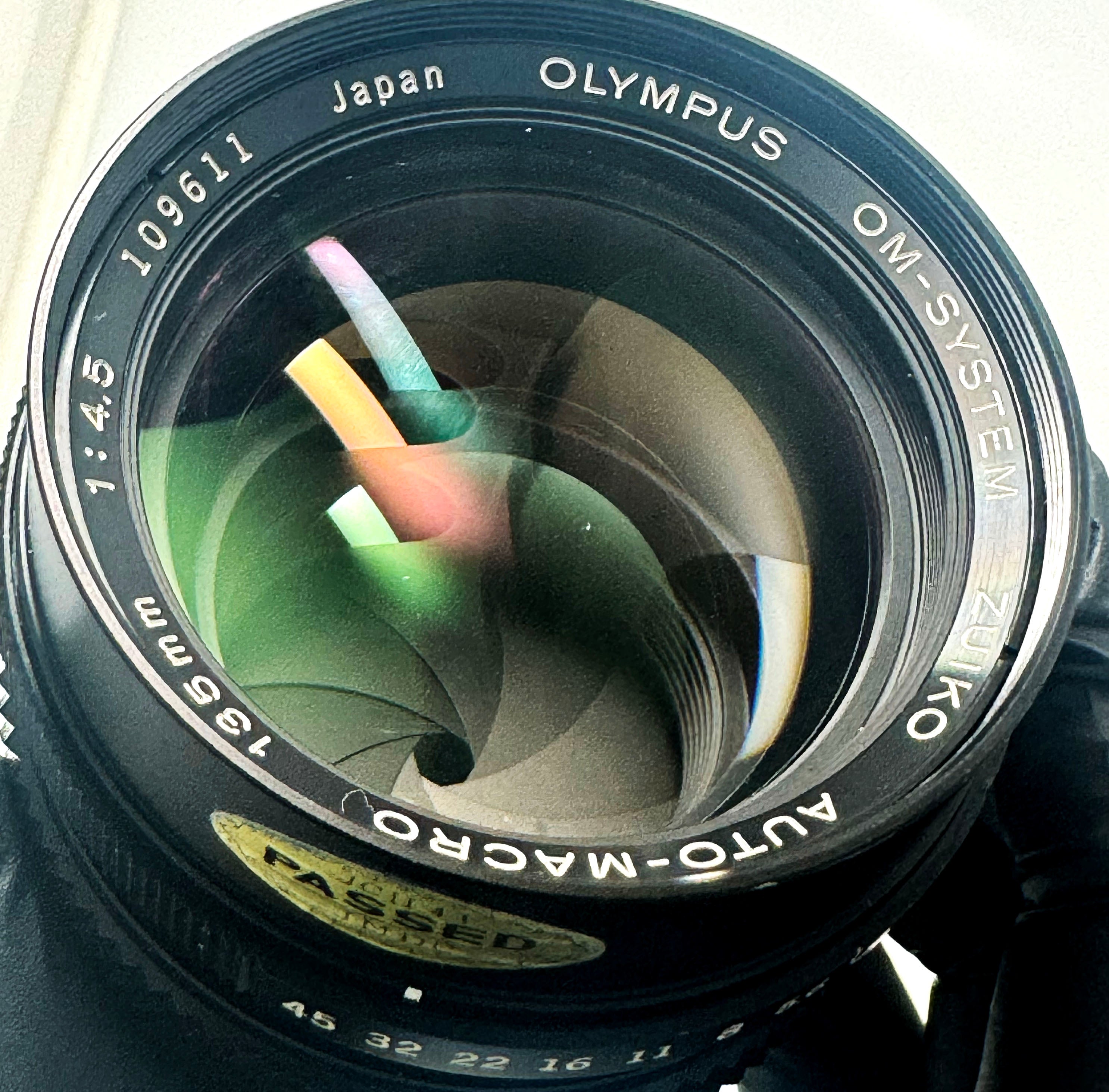 Vintage Olympus Zuiko 135mm F4.5 Macro Lens (Vg)