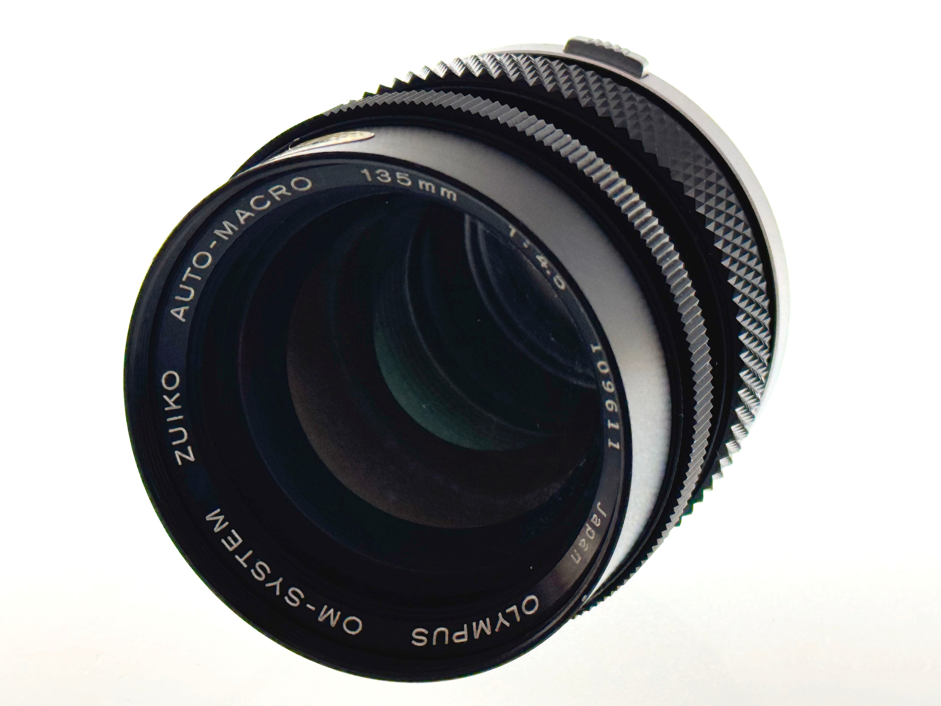 Vintage Olympus Zuiko 135mm F4.5 Macro Lens (Vg)