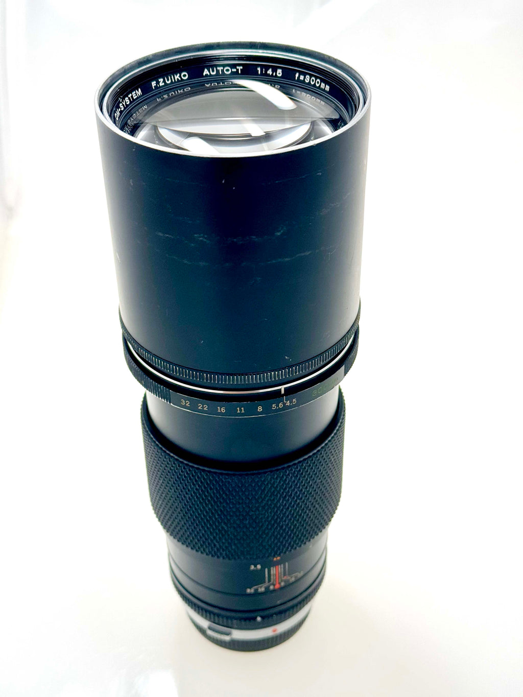 Vintage Olympus 300mm F4.5 Silvernose Telephoto lens (Gd)