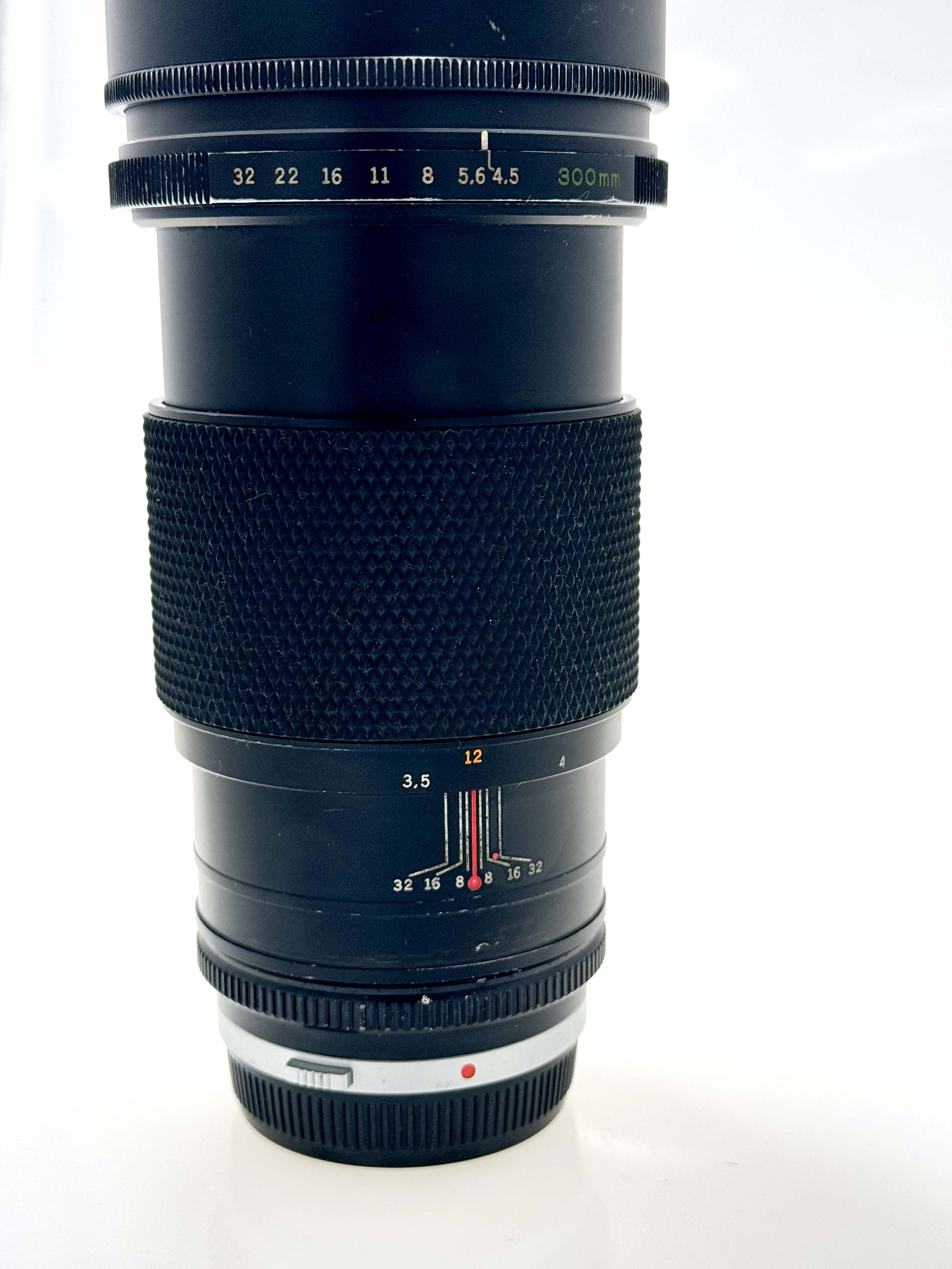 Vintage Olympus 300mm F4.5 Silvernose Telephoto lens (Gd)