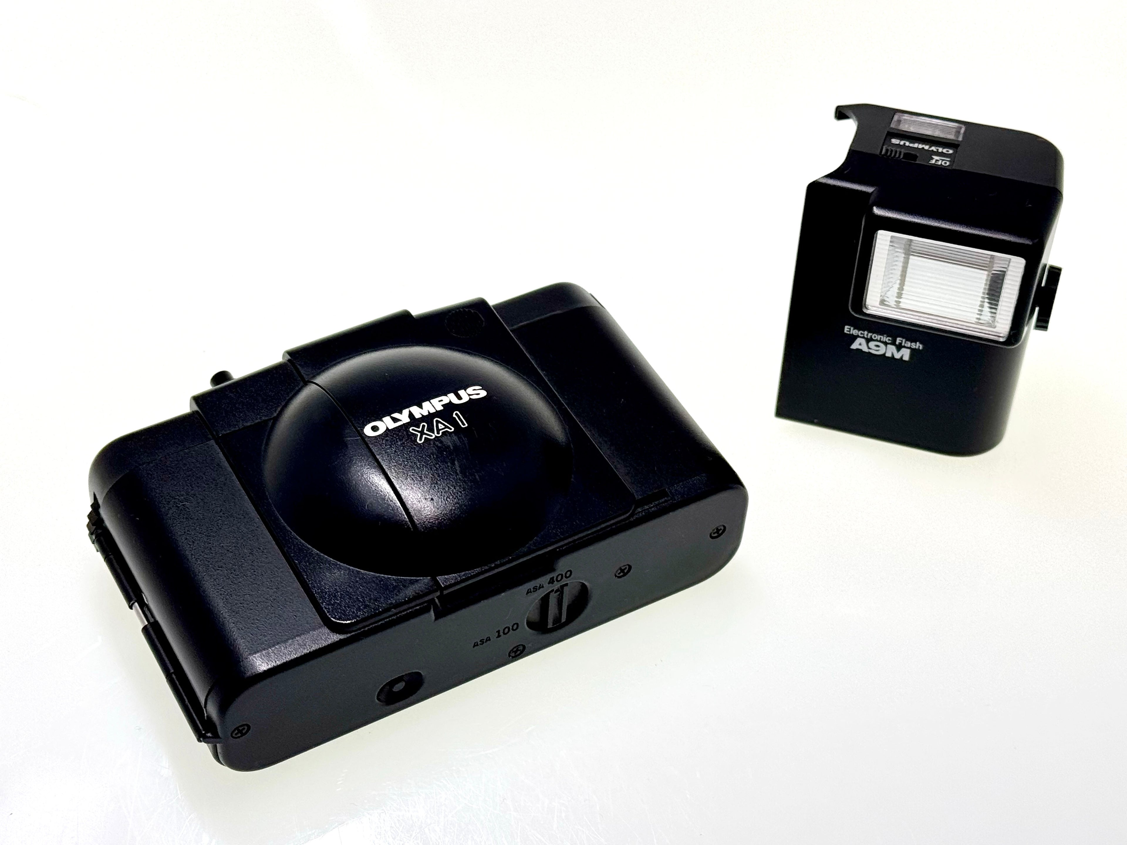 Vintage Olympus XA1 Point and Shoot Camera with A9M Flash (Exc)