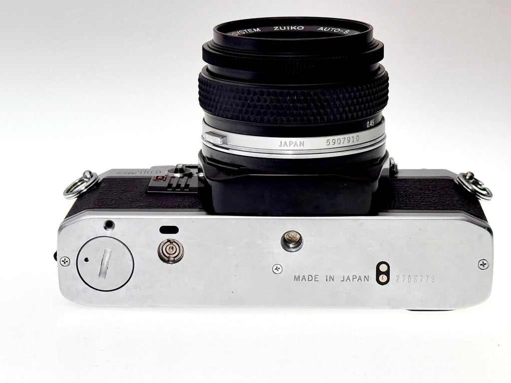 Vintage Olympus OM10 with 50mm Zuiko F1.8 Lens - CLEARANCE (Avg)
