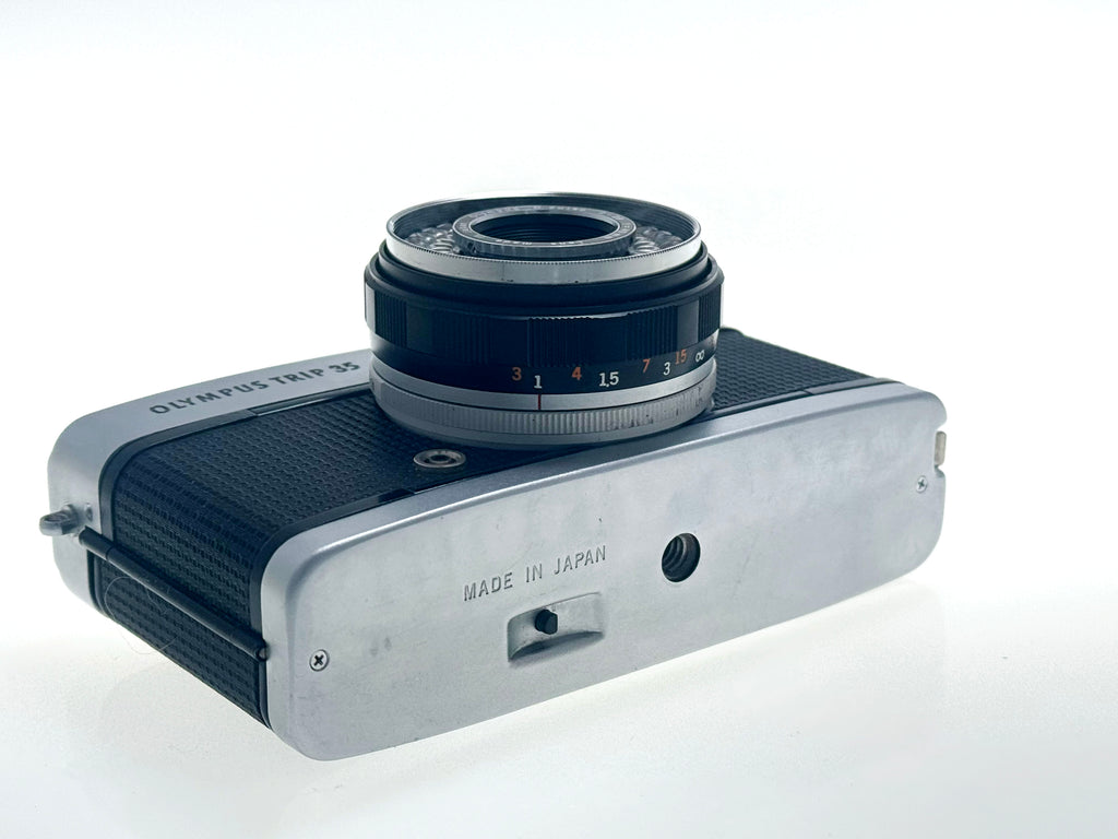 Vintage Olympus Trip 35 - Iconic Camera. (Gd)