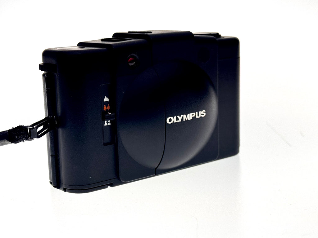Vintage Olympus XA2 Kit with A11 Flash in stunning condition (Exc)