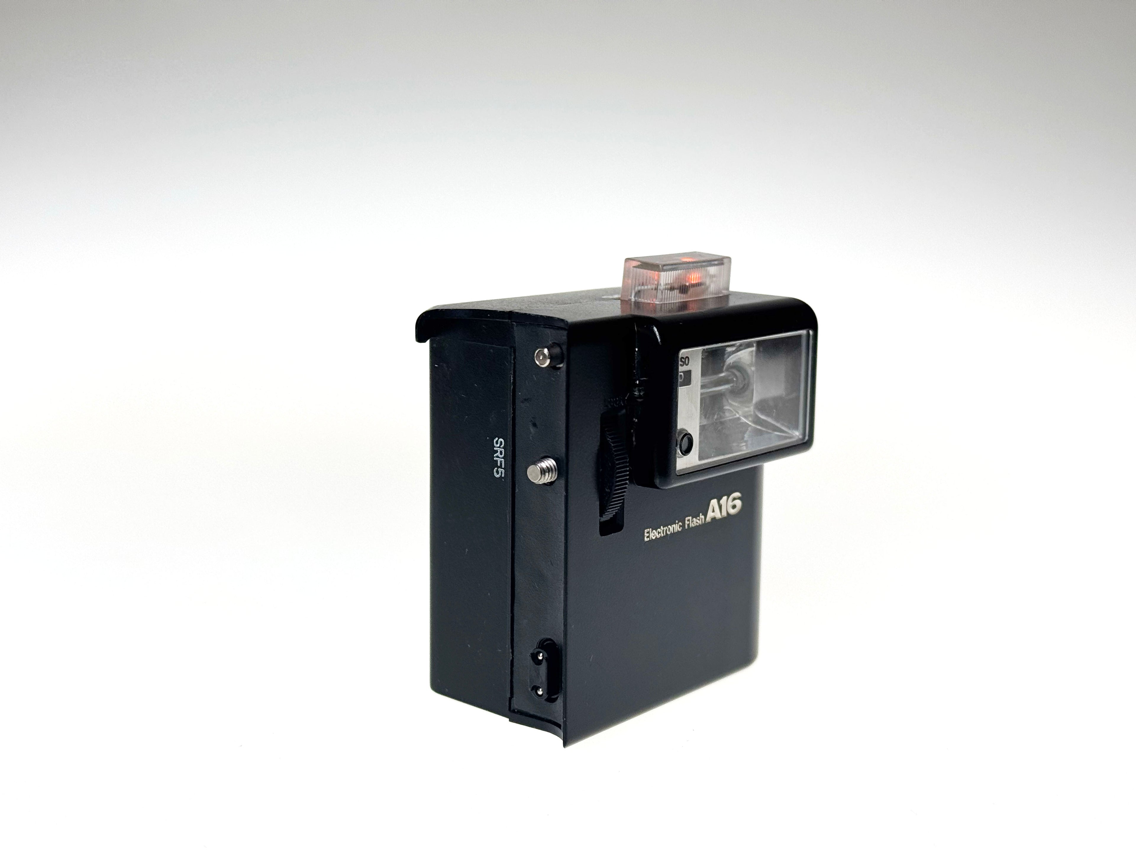 Vintage Olympus A16 Flash for XA cameras. (Vg)