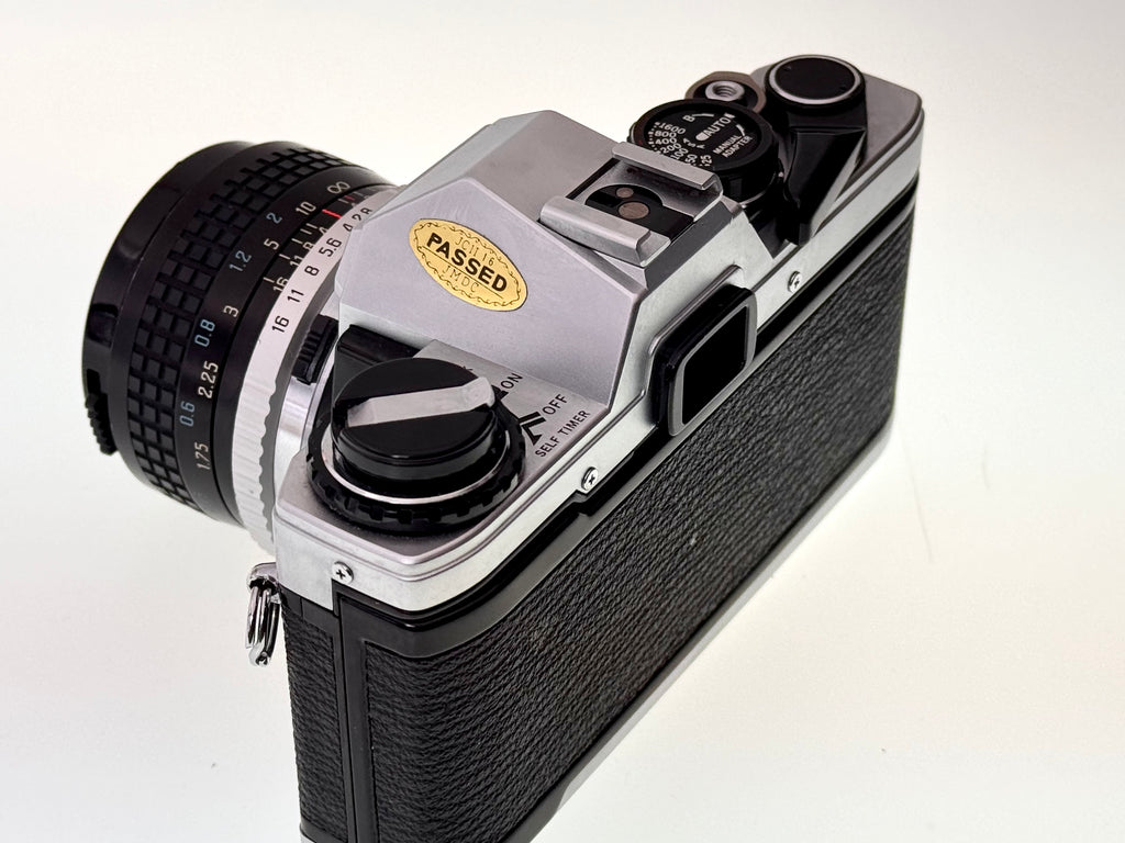 Vintage Olympus OM10 with Hoya HMC 28mm F2.8 Lens (Vg)