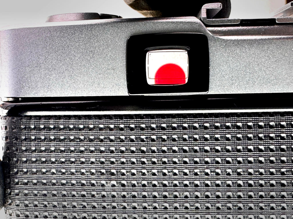Vintage Olympus Trip 35 - Iconic Classic (Vg)