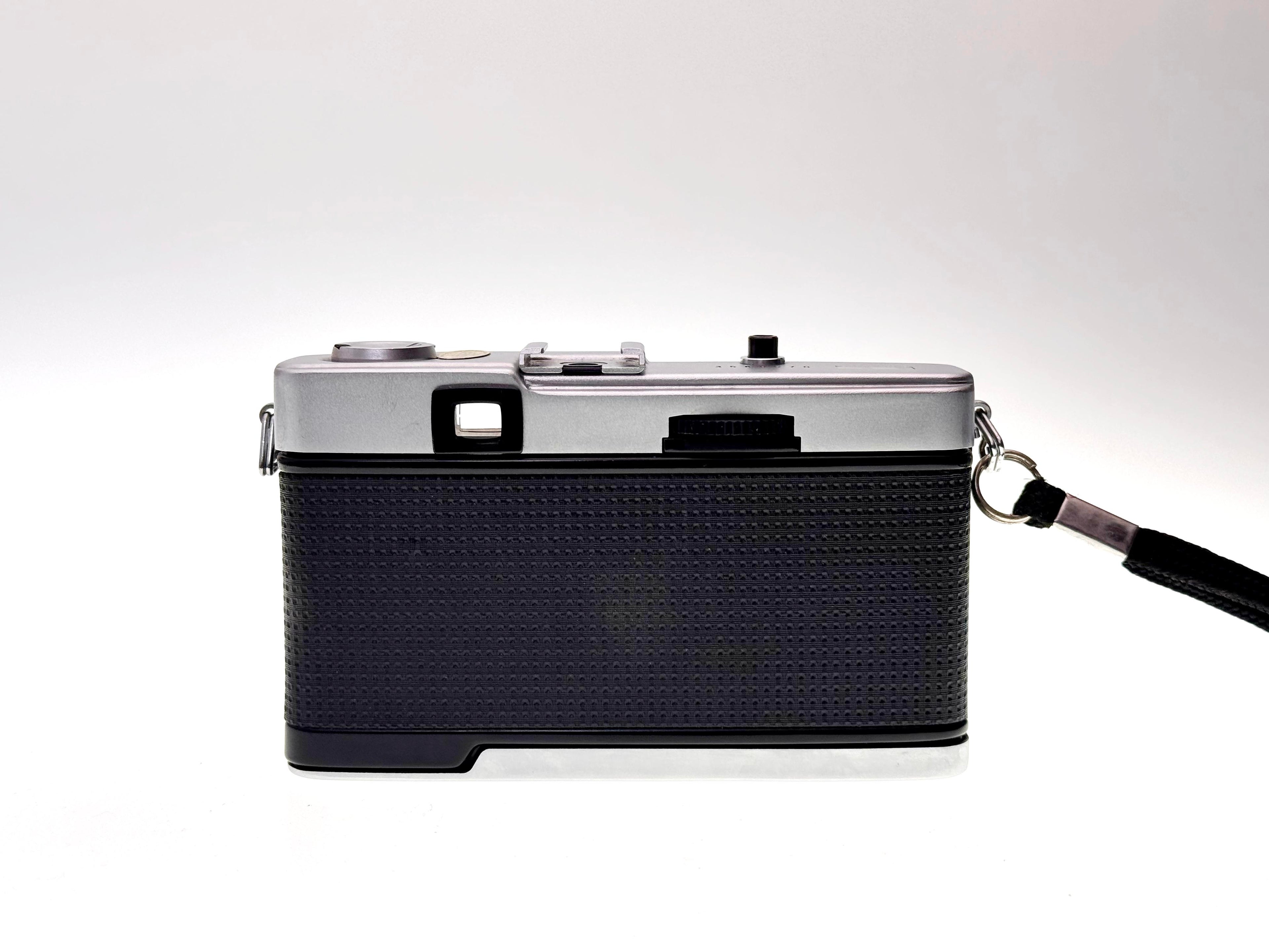 Vintage Olympus Trip 35 - Iconic Classic (Vg)
