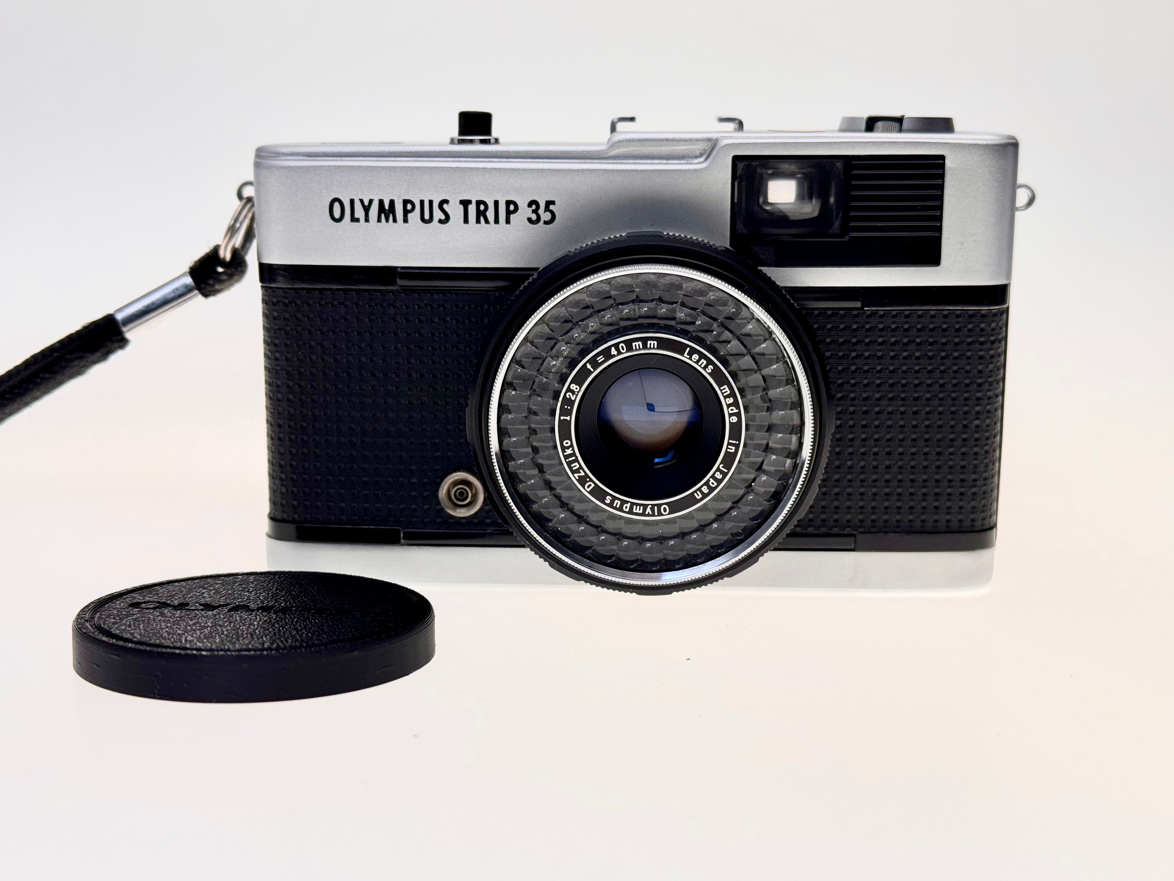 Vintage Olympus Trip 35 - The Ultimate Retro Travel Companion (VG)