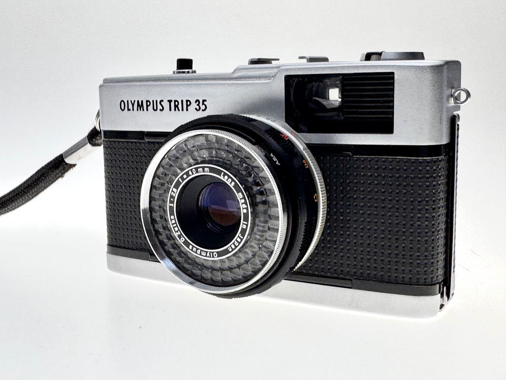 Vintage Olympus Trip 35 - The Ultimate Retro Travel Companion (VG)