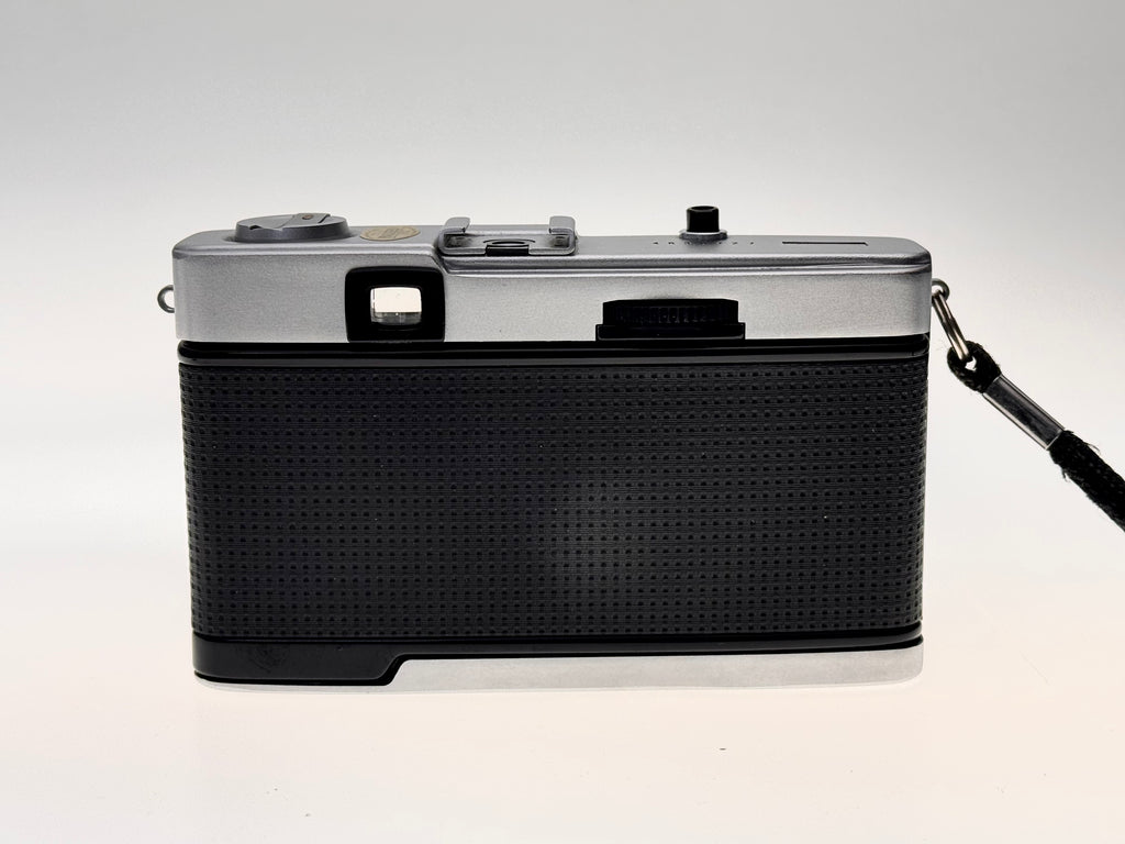 Vintage Olympus Trip 35 - The Ultimate Retro Travel Companion (VG)