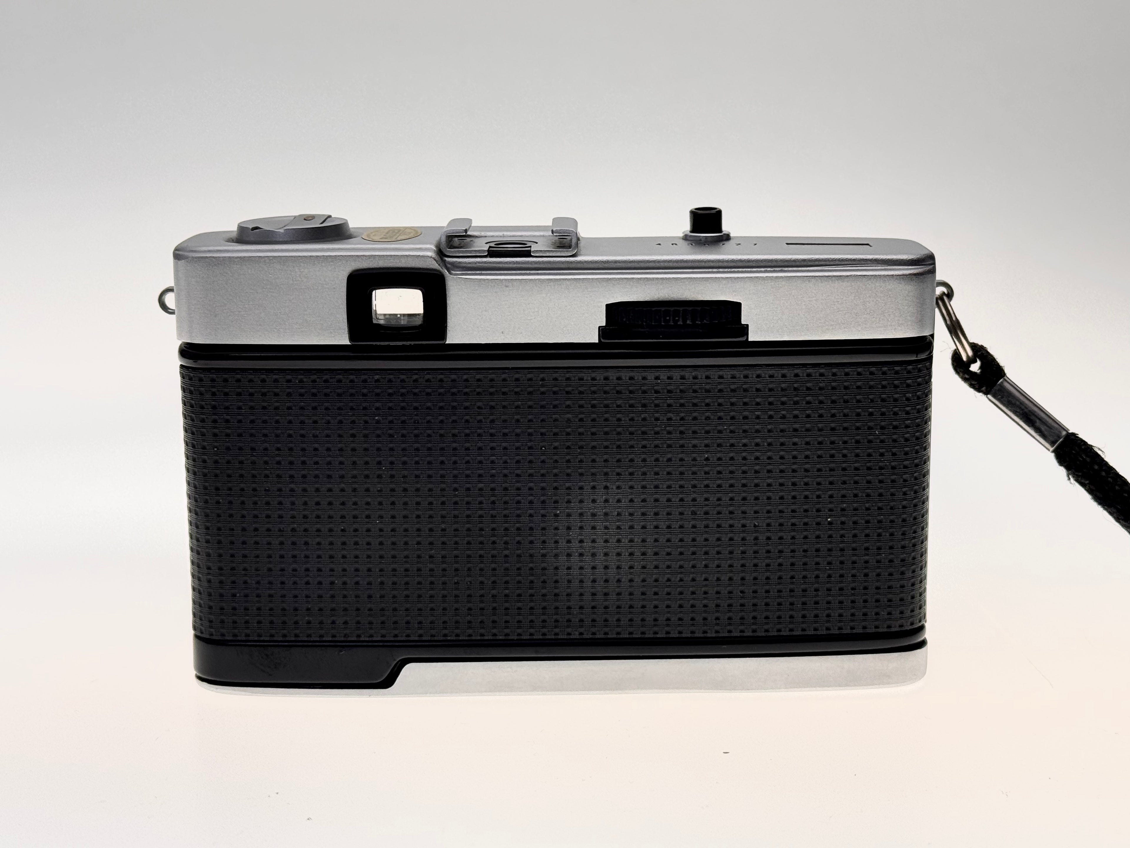 Vintage Olympus Trip 35 - The Ultimate Retro Travel Companion (VG)