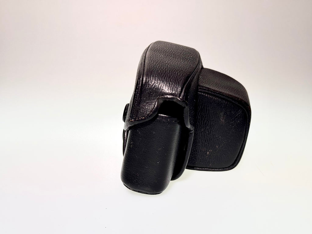 Vintage Olympus Genuine leather Case for Pen FT 35mm camera. (Gd)