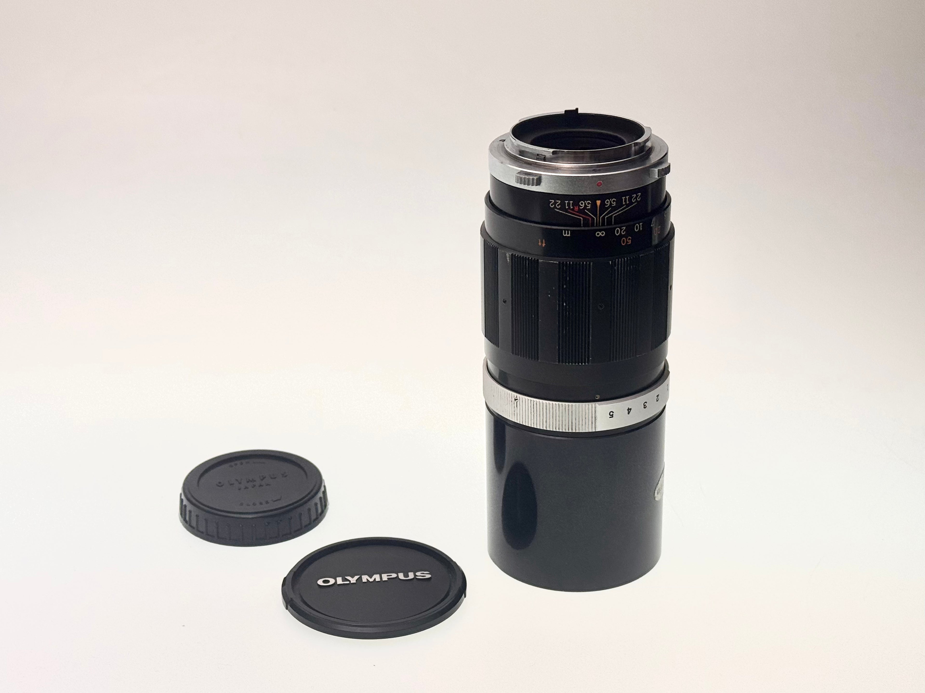 Vintage Olympus E.Zuiko Auto-T 150mm f/4 (Pen F Mount)