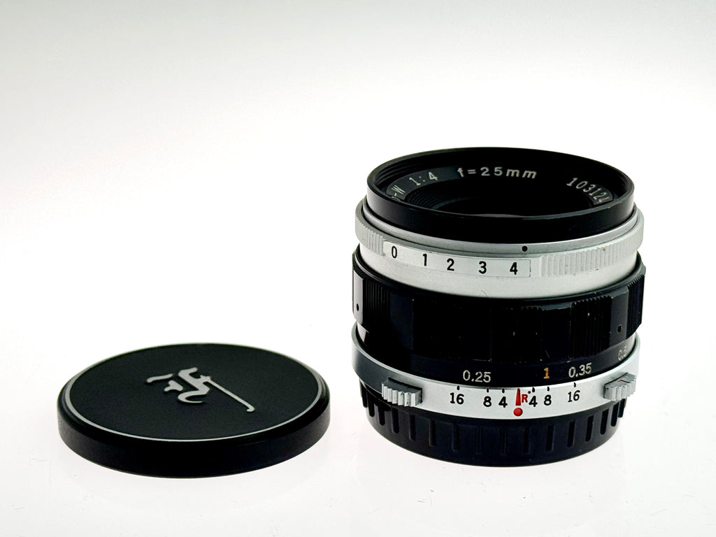 Olympus E.Zuiko 25mm F4 Pen wide angle lens (Exc)