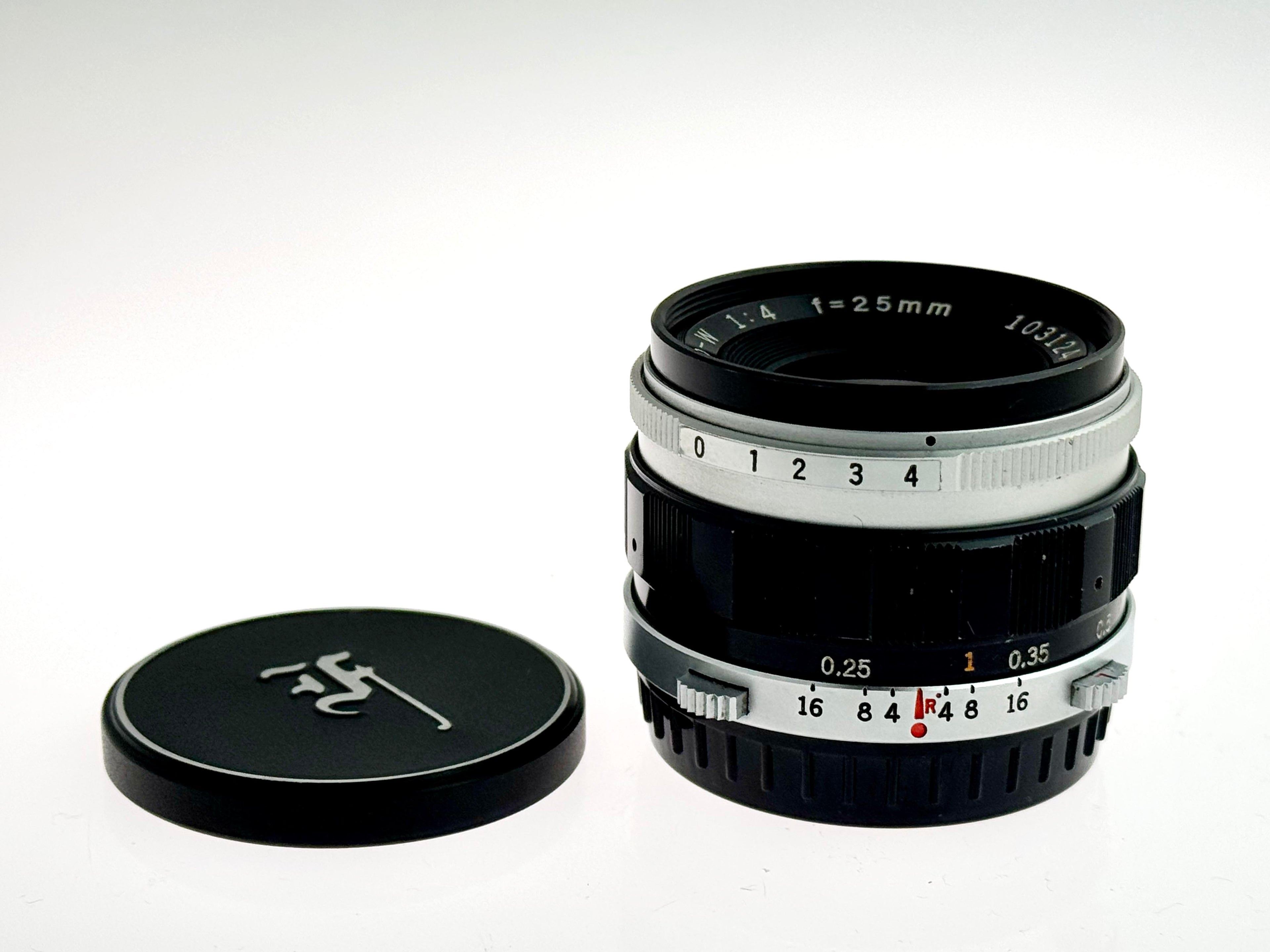 Olympus E.Zuiko 25mm F4 Pen wide angle lens (Exc)